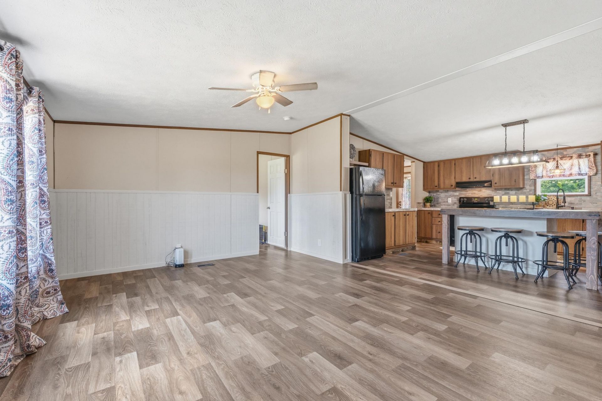 3691 Nichols Hwy. Photo 9