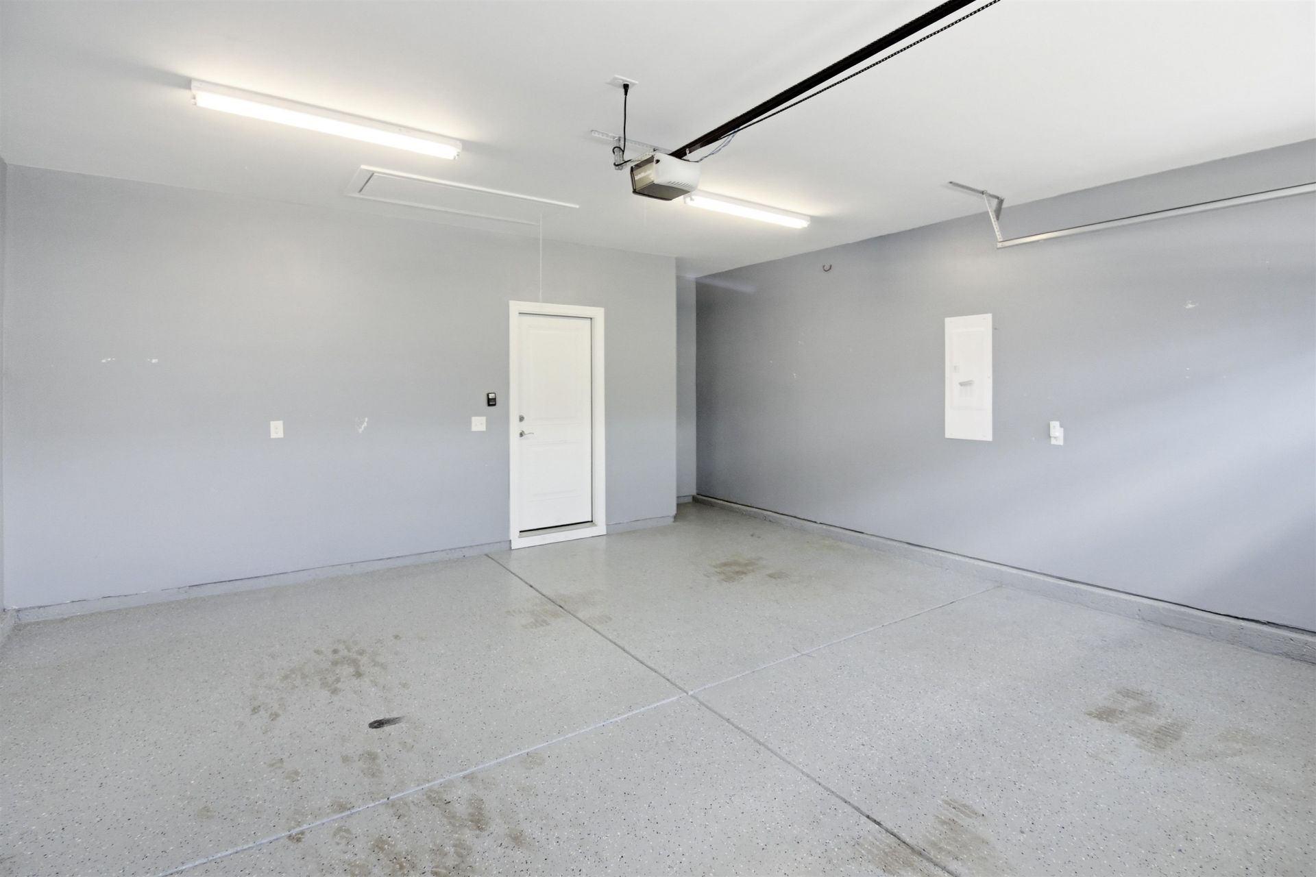587 Cascade Loop  Photo 24