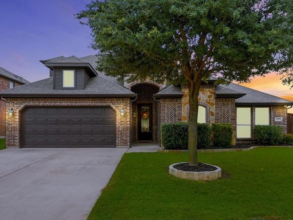 1105 Safrano Street, Midlothian, TX 76065