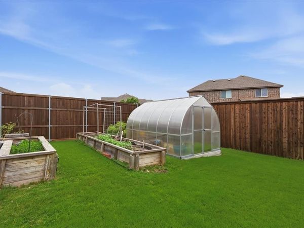 1105 Safrano Street, Midlothian, TX 76065