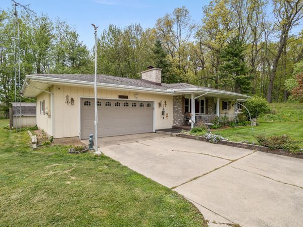14135 Helmer Road S, Battle Creek, MI 49015