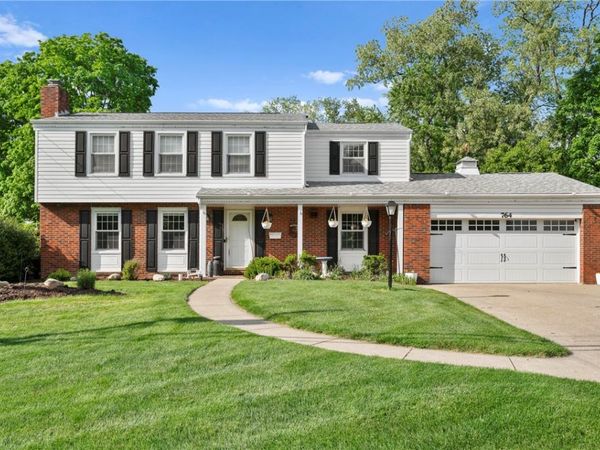 764 Donegal Dr, Bethel Park, PA 15102
