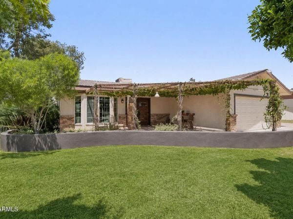 222 E SILVER CREEK Road, Gilbert, AZ 85296