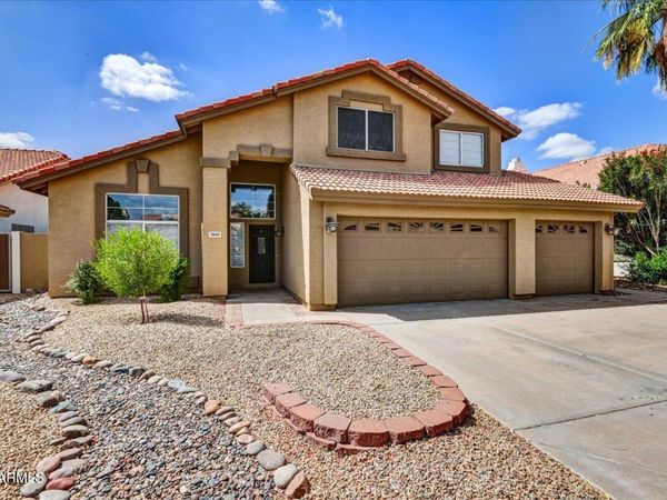 3845 E WINDSONG Drive, Phoenix, AZ 85048
