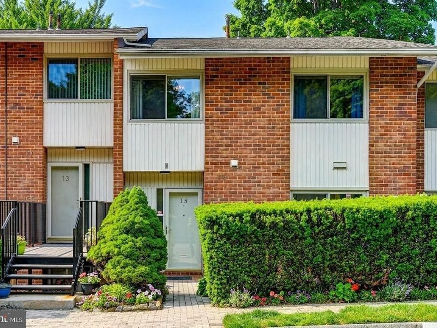 15 Stonehenge Circle, Unit 15, Baltimore, MD 21208 Main Photo
