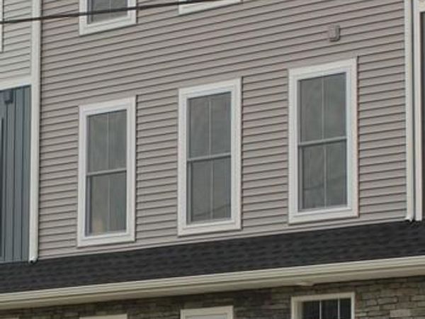 86 HESS AVENUE , HELLERTOWN, PA 18055