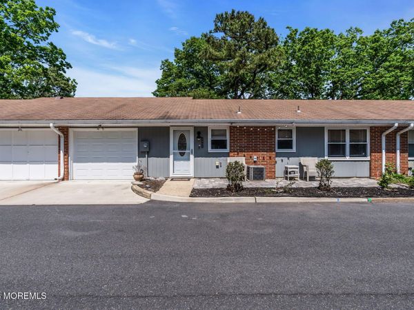 390 Picardy Court, Unit c, Lakewood, NJ 08701