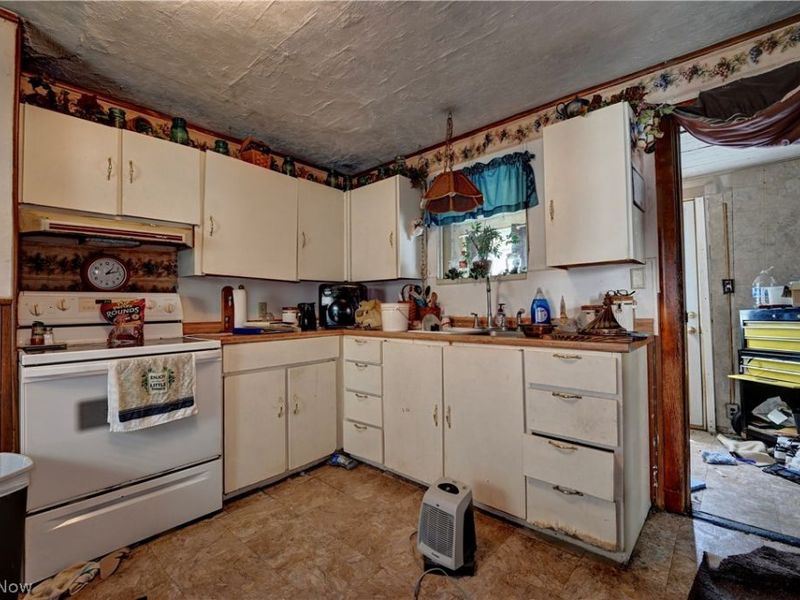357 3rd Street NW, New Philadelphia, OH 44663 Photo 11