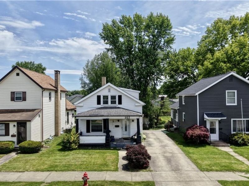 357 3rd Street NW, New Philadelphia, OH 44663 Photo 3