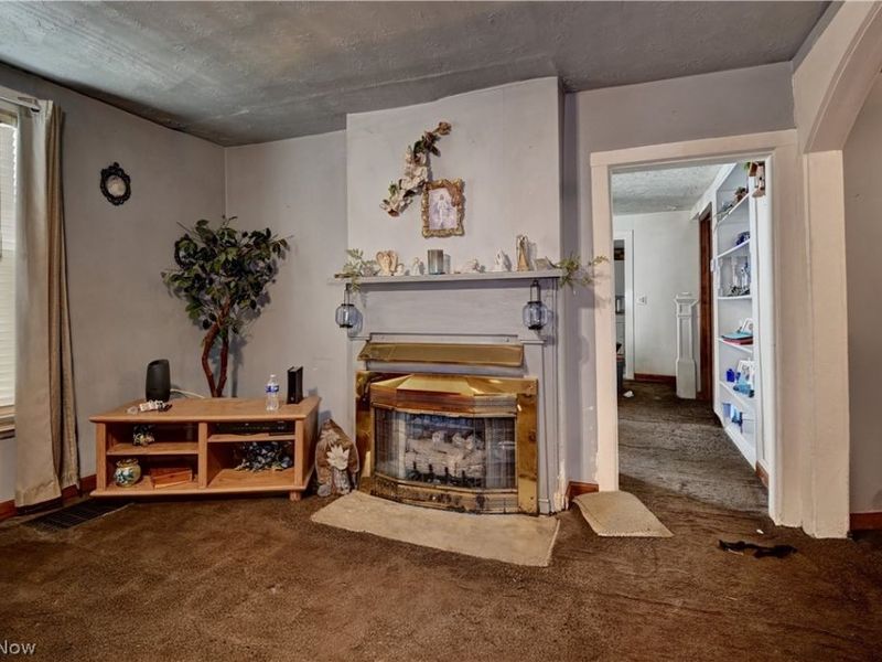 357 3rd Street NW, New Philadelphia, OH 44663 Photo 6
