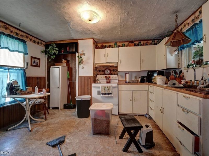 357 3rd Street NW, New Philadelphia, OH 44663 Photo 9