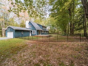 53 Pine Ridge, Central Square, NY 13036
