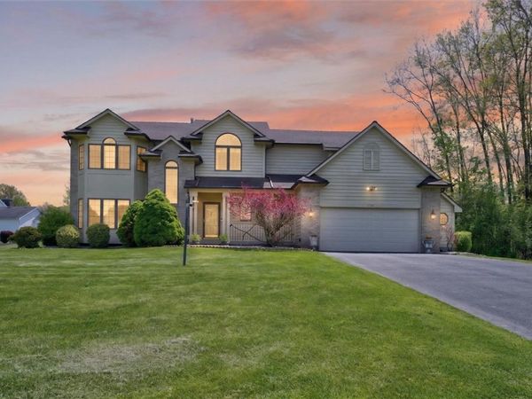 258 Tumbleweed Drive , Pittsford, NY 14534