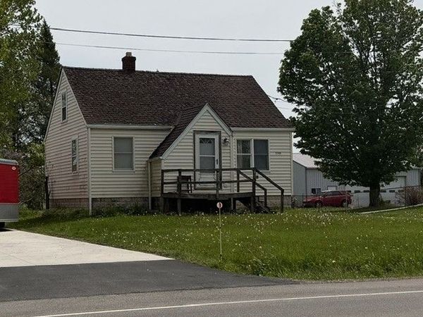5709 Campbell Boulevard, Lockport, NY 14094