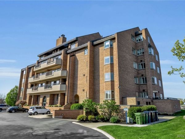 40 Waterfront Circle, Unit 306, Buffalo, NY 14202