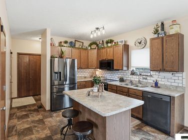 941 Scotts Creek Court , Hickman, NE 68372