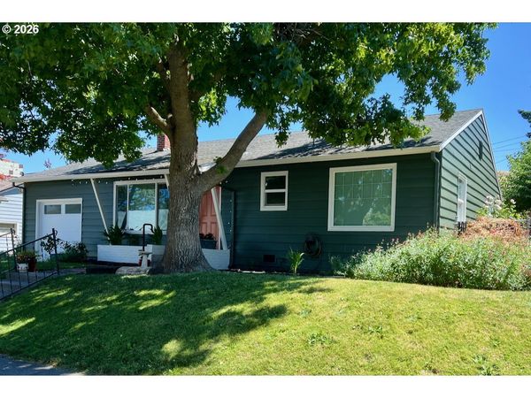 1724 E 13TH ST, The Dalles, OR 97058