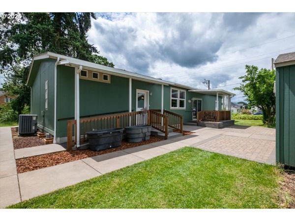 1017 N 2ND ST, Jefferson, OR 97352