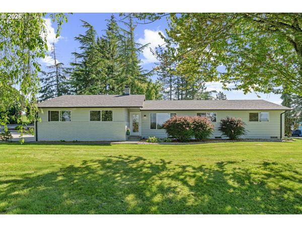 9831 MARQUAM CIR, Molalla, OR 97038