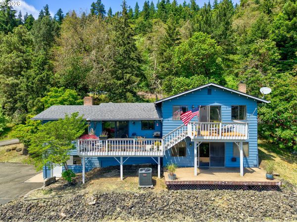 781 BLACK OAK DR, Roseburg, OR 97471