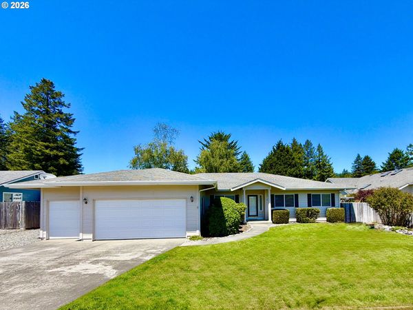 866 JODEE LN, Brookings, OR 97415