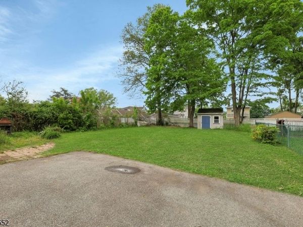 17 Butler Pl, Wanaque, NJ 07420