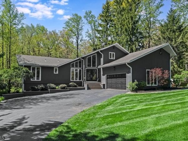 4 Colonel Evans Dr, Morris, NJ 07960