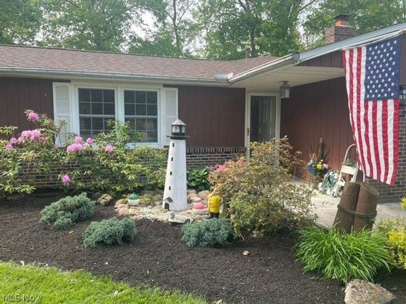 4937 Timberview Drive , Vermilion, OH 44089 Photo 2