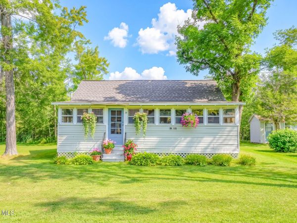 10 Dunning Road, Malta, NY 12020