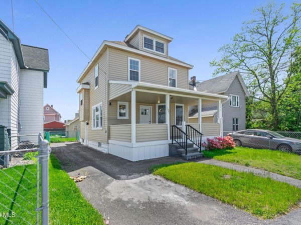 1321 3rd Avenue, Schenectady, NY 12303