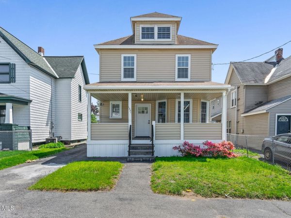 1321 3rd Avenue, Schenectady, NY 12303