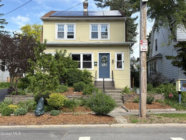 28 Eileen Street, Albany, NY 12203