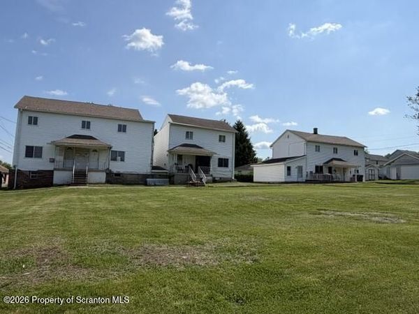 600 Hudson Street, Mayfield, PA 18433