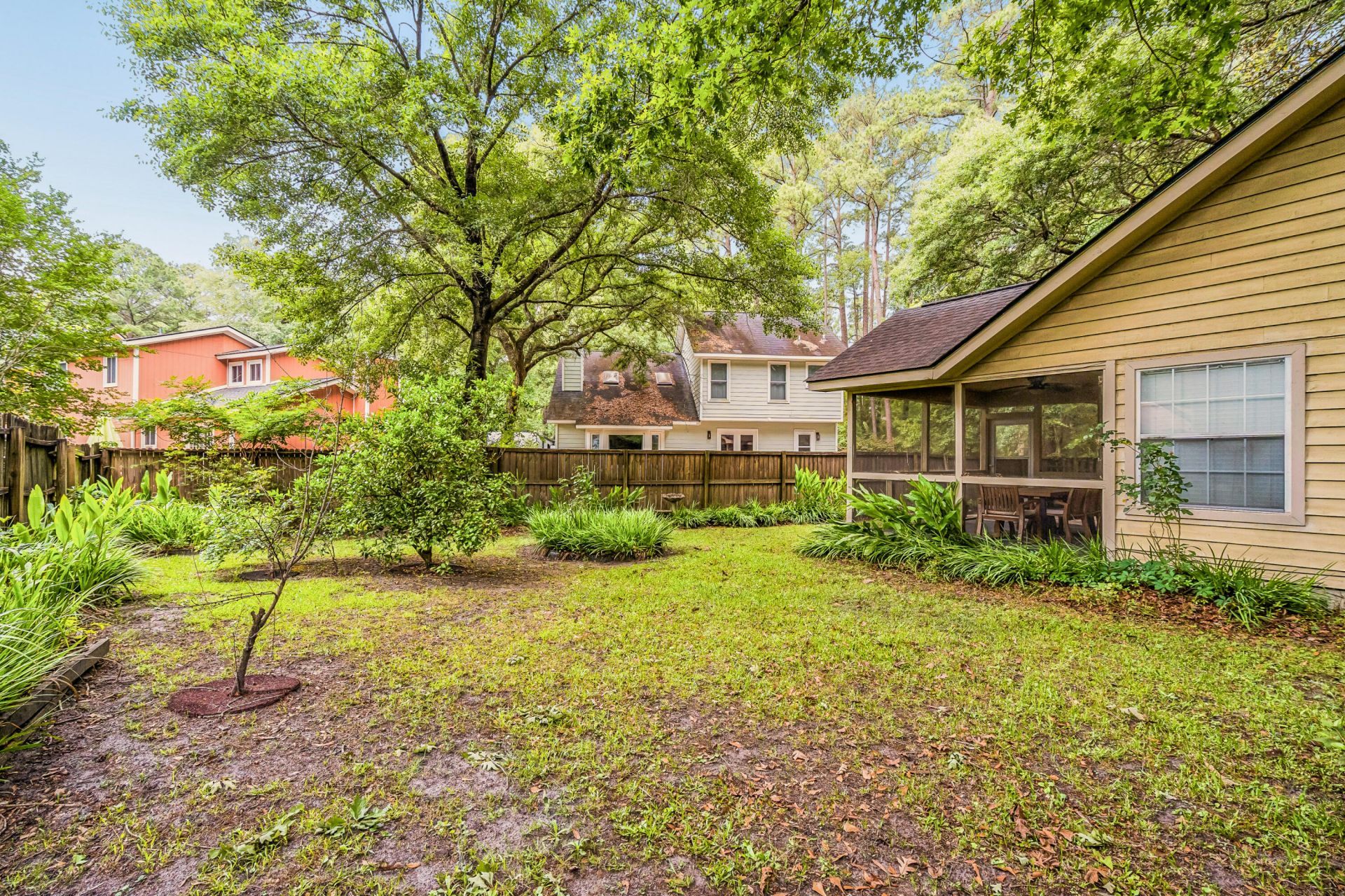353 Archdale Boulevard Photo 32