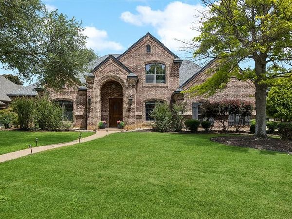 941 Thomas Crossing Drive , Fort Worth, TX 76028