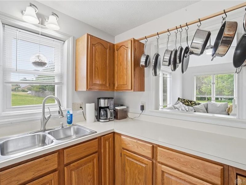 665 Deer Creek Path, Tipp City, OH 45371 Photo 14