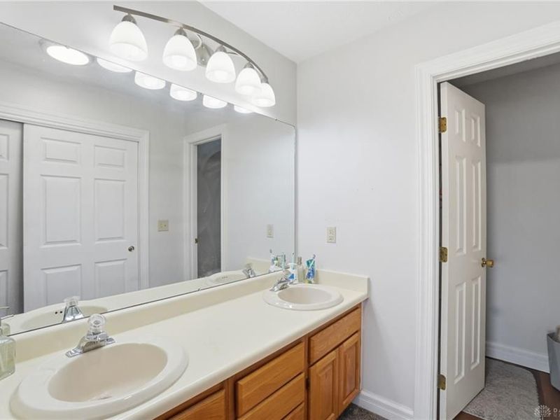 665 Deer Creek Path, Tipp City, OH 45371 Photo 34