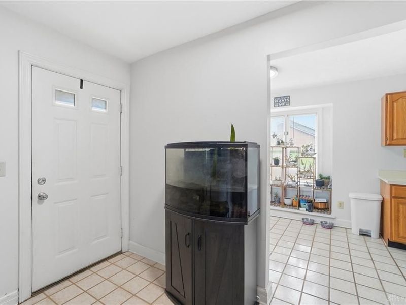 665 Deer Creek Path, Tipp City, OH 45371 Photo 6