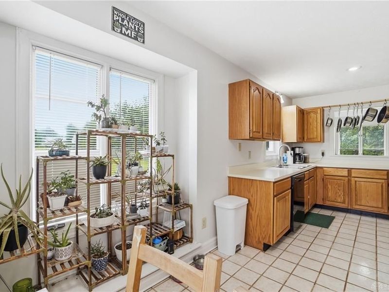 665 Deer Creek Path, Tipp City, OH 45371 Photo 8