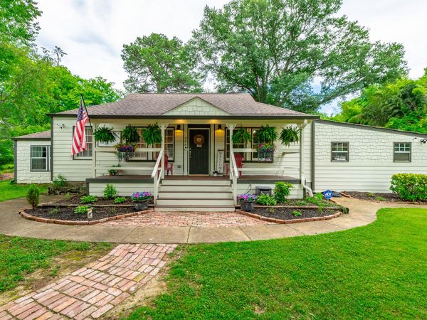 306 Laverne Drive, Chattanooga, TN 37421