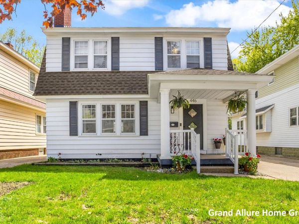 446 Knapp Street NE, Grand Rapids, MI 49505