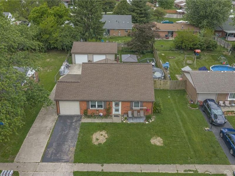 2160 Maryland Drive, Xenia, OH 45385 Photo 3