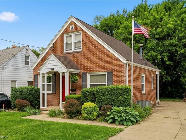 272 Schrop Avenue , Akron, OH 44312