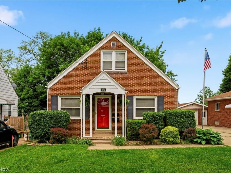 272 Schrop Avenue, Akron, OH 44312 Photo 2