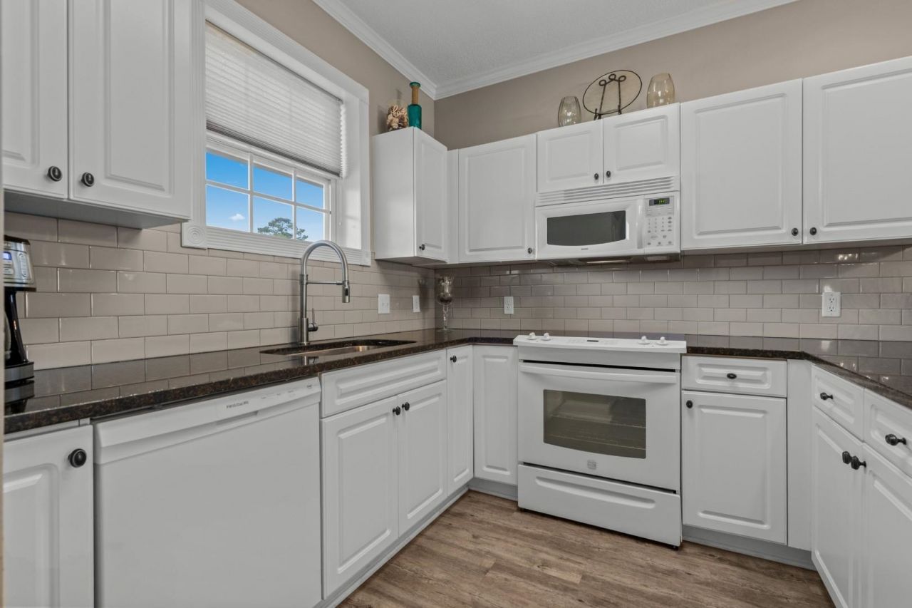 4787 Wild Iris Dr. Photo 18