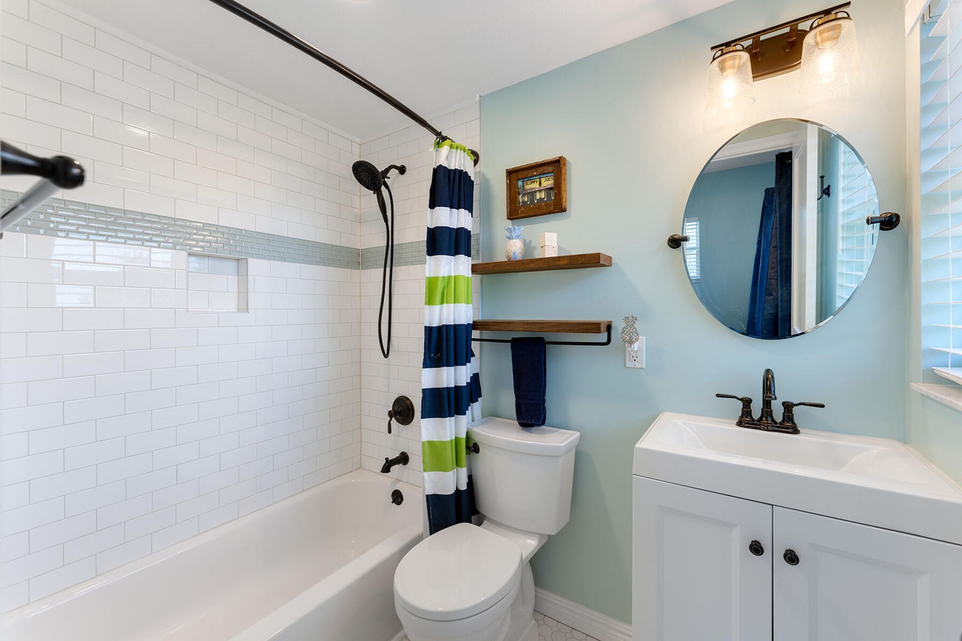 136 Aregood Lane, Unit 2A, Islamorada, FL 33036 Photo
