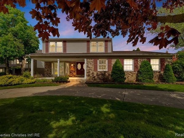 24944 Arden Park Drive, Farmington Hills, MI 48336