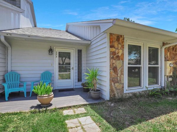 173 Kevin Dr, Gulf Breeze, FL 32561