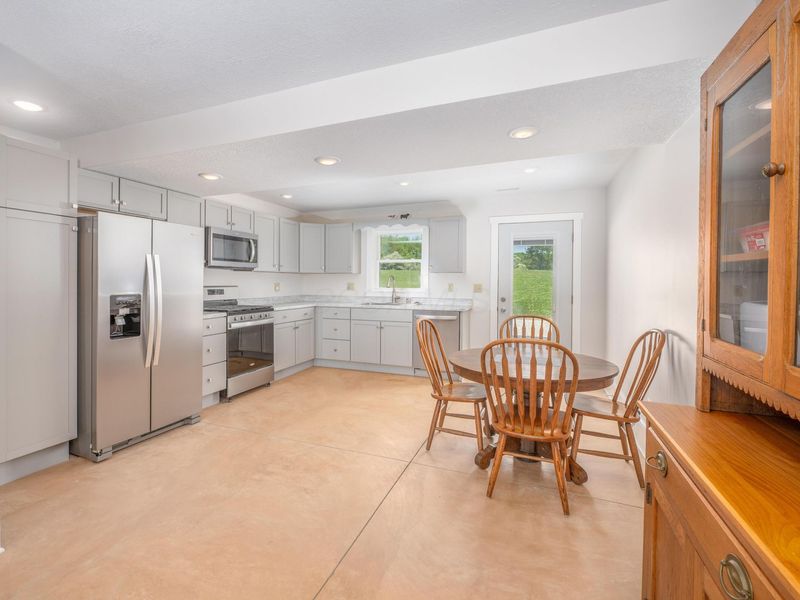 11540 Airport Road, Mount Vernon, OH 43050 Photo 15