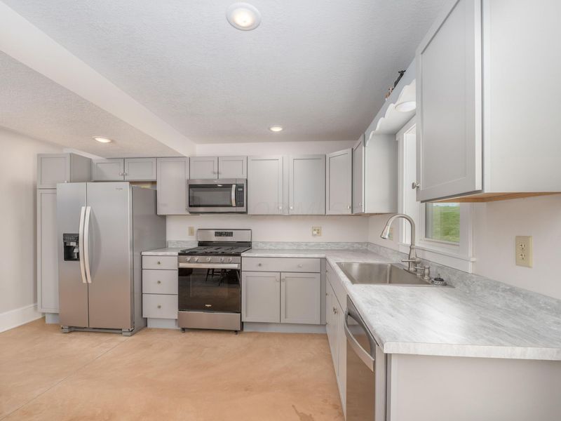 11540 Airport Road, Mount Vernon, OH 43050 Photo 17